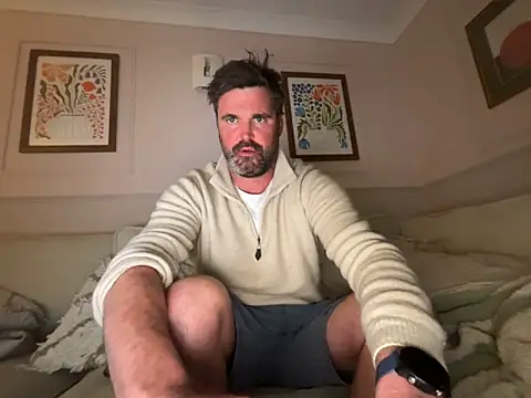 Snapshot of CyprioteWhitefly chatting on 04/26/26, 08:28 CyprioteWhitefly online show from 04/26/26, 08:28