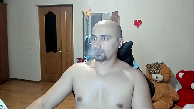 Snapshot of Gri_SH chatting on 09/26/25, 08:13 Gri SH online show from 09/26/25, 08:13