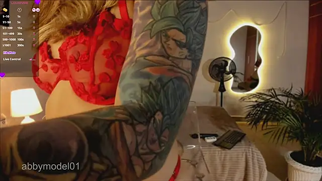 AbbyModel01 online show from 10/18/25, 09:48