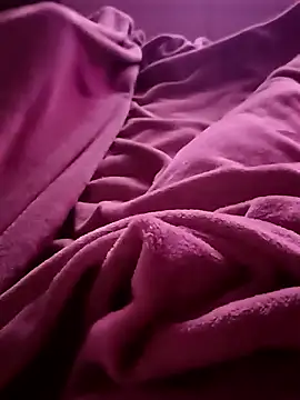 Snapshot of NiceBadgera chatting on 10/12/25, 10:20 NiceBadgera online show from 10/12/25, 10:20