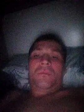 Snapshot of NiceBadgera chatting on 12/16/25, 10:04 NiceBadgera online show from 12/16/25, 10:04