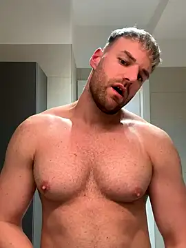 Snapshot of TheKevinboy chatting on 10/08/25, 11:57 TheKevinboy online show from 10/08/25, 11:57