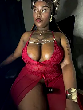 Snapshot of QUEEN_NOBUHLE_777 chatting on 12/19/25, 11:12 QUEEN NOBUHLE 777 online show from 12/19/25, 11:12