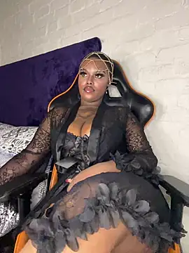 Snapshot of QUEEN_NOBUHLE_777 chatting on 03/26/26, 10:48 QUEEN NOBUHLE 777 online show from 03/26/26, 10:48