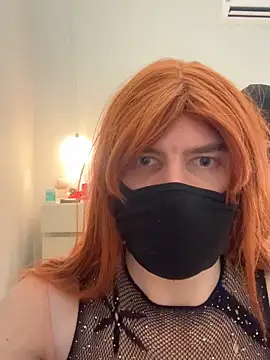 Snapshot of kiara_cross chatting on 12/14/25, 07:25 kiara cross online show from 12/14/25, 07:25