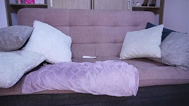 SophiieCumsx online show from 02/13/26, 04:08