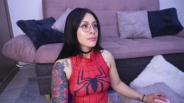 SophiieCumsx online show from 06/05/26, 06:52