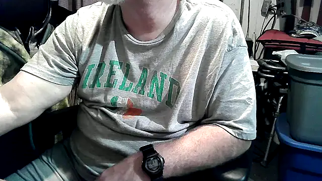 Snapshot of georgew62 chatting on 09/11/25, 05:18 georgew62 online show from 09/11/25, 05:18