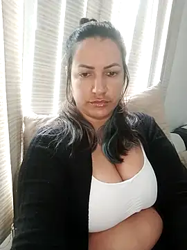 Snapshot of cat9269 chatting on 09/26/25, 04:55 cat9269 online show from 09/26/25, 04:55