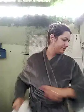 Snapshot of cat9269 chatting on 10/02/25, 06:59 cat9269 online show from 10/02/25, 06:59