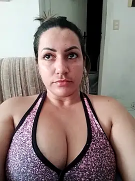 Snapshot of cat9269 chatting on 10/23/25, 05:44 cat9269 online show from 10/23/25, 05:44