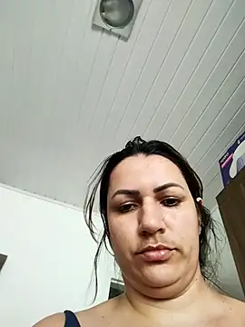 Snapshot of cat9269 chatting on 10/24/25, 06:04 cat9269 online show from 10/24/25, 06:04