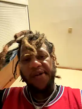 Snapshot of Sexdemonfrfr chatting on 10/06/25, 10:40 Sexdemonfrfr online show from 10/06/25, 10:40