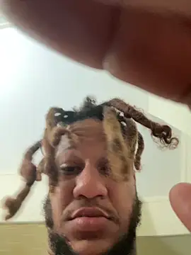 Snapshot of Sexdemonfrfr chatting on 10/27/25, 04:16 Sexdemonfrfr online show from 10/27/25, 04:16