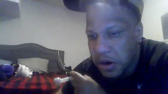 Snapshot of Sexdemonfrfr chatting on 04/03/26, 02:31 Sexdemonfrfr online show from 04/03/26, 02:31