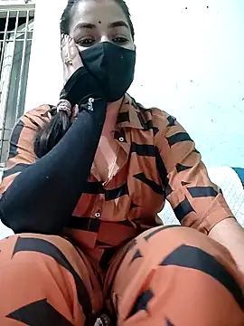 Snapshot of the_saavi chatting on 02/28/26, 07:48 the saavi online show from 02/28/26, 07:48