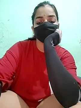 Snapshot of the_saavi chatting on 04/07/26, 04:51 the saavi online show from 04/07/26, 04:51