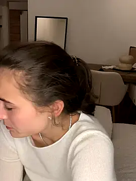 SophiiaStarr online show from 10/25/25, 06:13