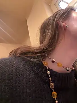 SophiiaStarr online show from 03/04/26, 02:01