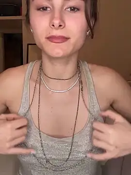 SophiiaStarr online show from 04/03/26, 07:12