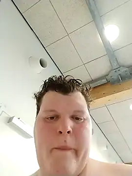 Rubenemil25 online show from 02/02/26, 11:53