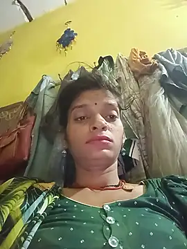 Snapshot of Punam_jindal chatting on 07/12/26, 10:45 Punam jindal online show from 07/12/26, 10:45