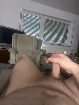 Snapshot of flamur_albania chatting on 04/14/26, 05:52 flamur albania online show from 04/14/26, 05:52