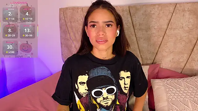 LaraGiil online show from 10/08/25, 12:58