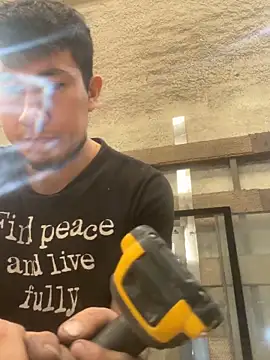 Snapshot of True_Di chatting on 11/30/25, 02:10 True Di online show from 11/30/25, 02:10