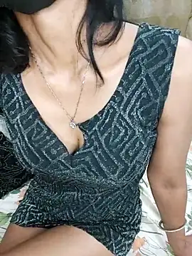 Snapshot of khushicpl chatting on 10/18/25, 11:05 khushicpl online show from 10/18/25, 11:05