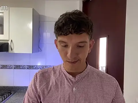 MelinaVelvet online show from 04/08/26, 08:53