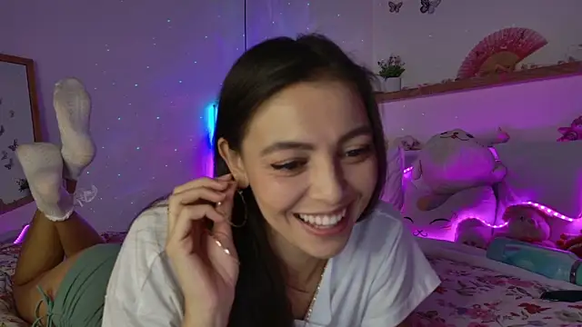 Snapshot of keirasworld chatting on 05/11/26, 12:16 keirasworld online show from 05/11/26, 12:16