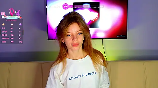 Snapshot of mari__papi chatting on 11/24/25, 10:37 mari papi online show from 11/24/25, 10:37