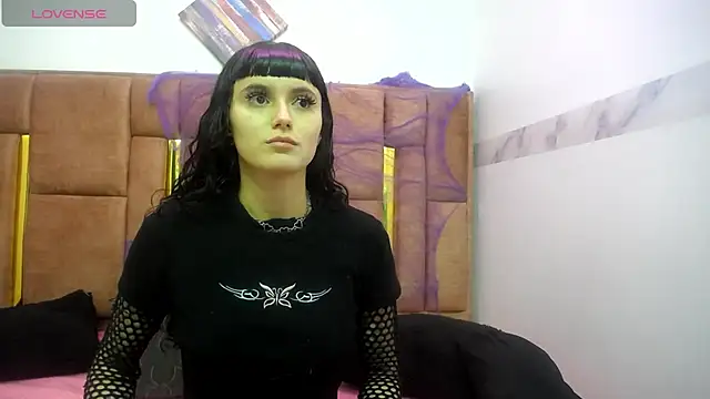 XBODTRIIPX online show from 10/28/25, 02:59