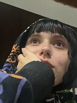 XBODTRIIPX online show from 12/05/25, 03:48