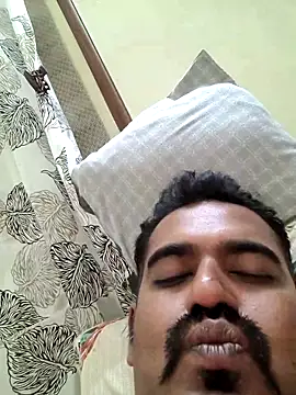 Snapshot of roshankakol chatting on 11/22/25, 05:56 roshankakol online show from 11/22/25, 05:56