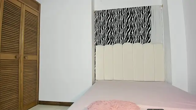 cataleya villalobos online show from 10/12/25, 12:20