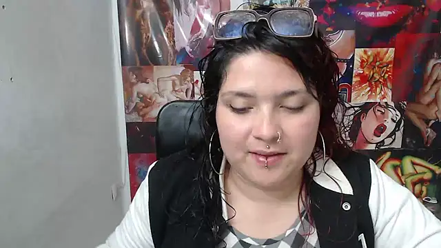Curvy-Queen online show from 10/11/25, 09:57