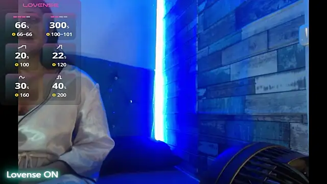 Yesamin Stone18 online show from 05/10/26, 12:10