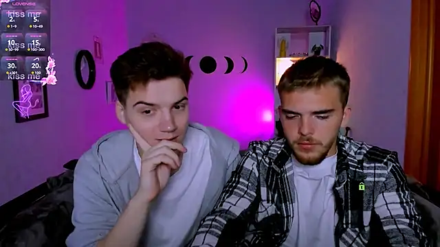 Snapshot of danny_cool chatting on 09/24/25, 07:39 danny cool online show from 09/24/25, 07:39