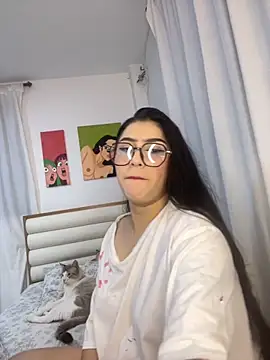 Snapshot of Sweet_and_Rous0 chatting on 10/05/25, 03:49 Sweet and Rous0 online show from 10/05/25, 03:49