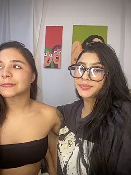 Snapshot of Sweet_and_Rous0 chatting on 10/11/25, 05:17 Sweet and Rous0 online show from 10/11/25, 05:17