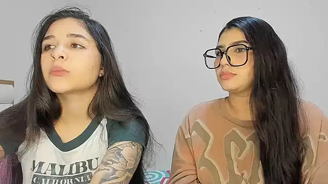 Snapshot of Sweet_and_Rous0 chatting on 02/06/26, 03:22 Sweet and Rous0 online show from 02/06/26, 03:22