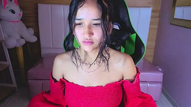 Snapshot of bella_vibess_s chatting on 03/16/26, 12:42 bella vibess s online show from 03/16/26, 12:42