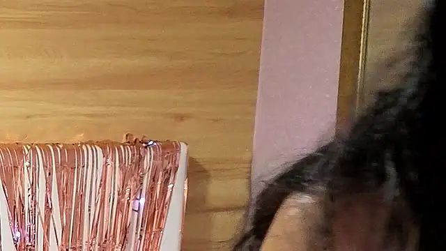 Snapshot of bella_vibess_s chatting on 04/12/26, 02:38 bella vibess s online show from 04/12/26, 02:38