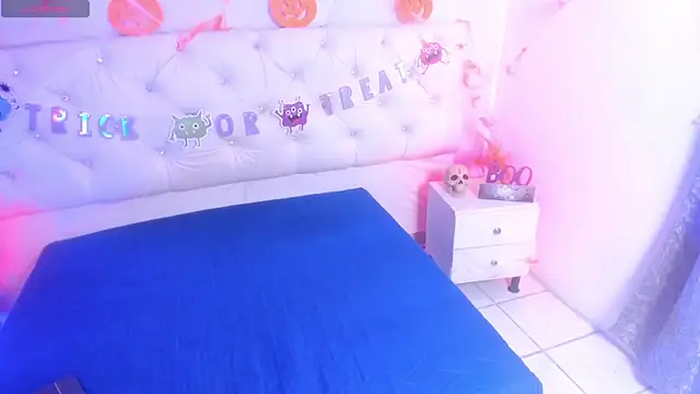 Ambeer fox  online show from 10/30/25, 08:31