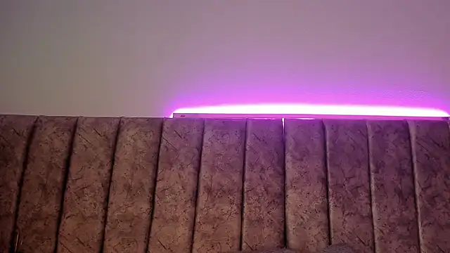 Ambeer fox  online show from 04/17/26, 01:58