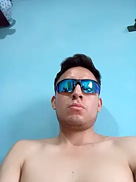 Snapshot of aczinovelez342 chatting on 10/03/25, 11:35 aczinovelez342 online show from 10/03/25, 11:35