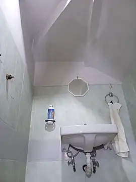 Snapshot of aczinovelez342 chatting on 10/25/25, 05:59 aczinovelez342 online show from 10/25/25, 05:59