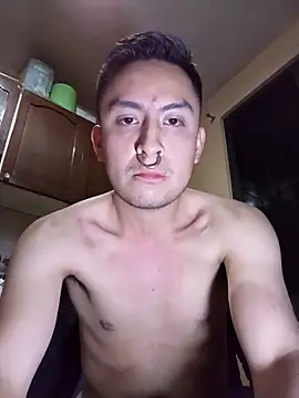 Snapshot of aczinovelez342 chatting on 10/27/25, 06:06 aczinovelez342 online show from 10/27/25, 06:06